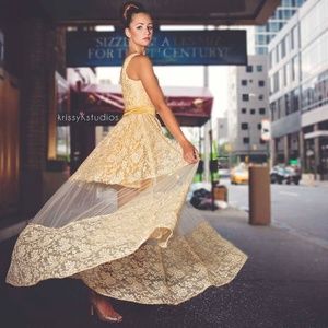 Pale yellow gold Janay Deann sz 2-4 gown